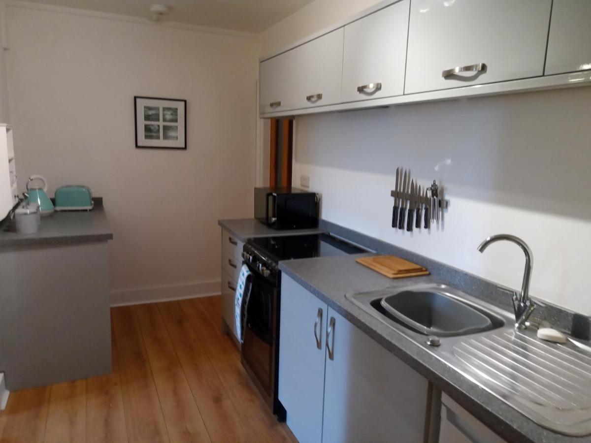 Ground Floor Barmouth Centre Apartment With Garden Bagian luar foto