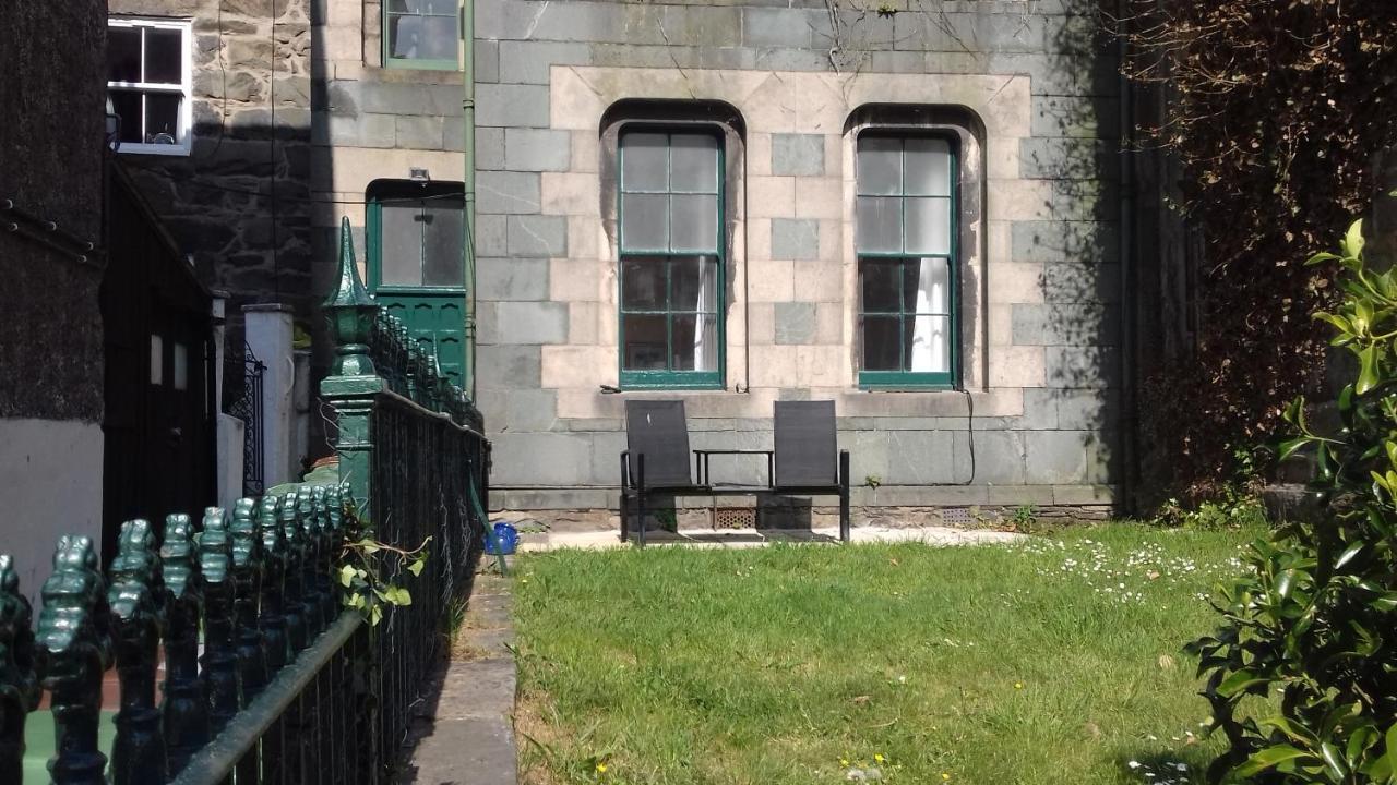Ground Floor Barmouth Centre Apartment With Garden Bagian luar foto